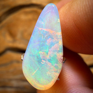 Bargain Card! 3.7cts - Solid Australian Boulder Pipe Crystal Opal