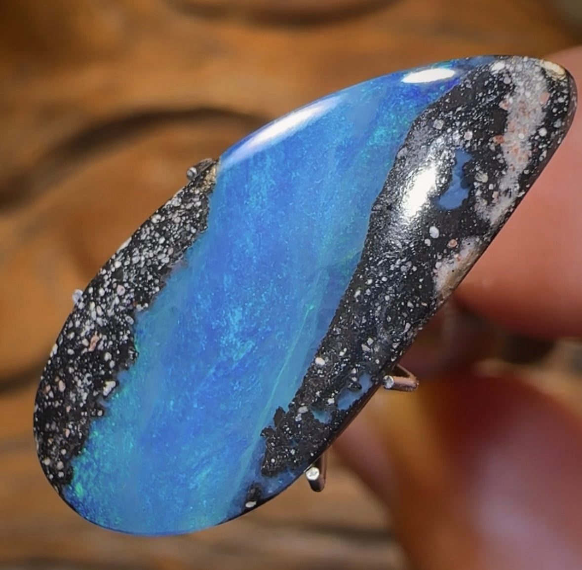 7.4cts - Queensland Boulder Seam Opal - Opal Whisperers