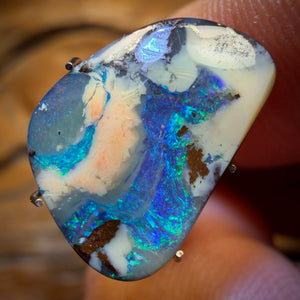 Wild Card! 6.8cts - Ice Drift Australian Boulder Seam Opal from Winton