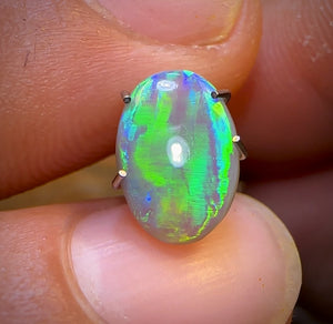 1.5cts - “Green flash 2”GEM Lightning Ridge Dark Opal
