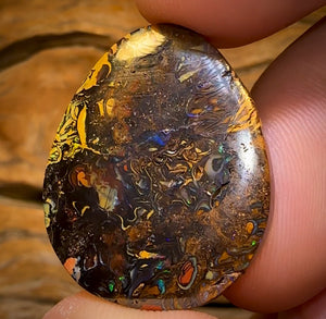 43.9cts - Wow Tribal Australian Boulder Picture Opal