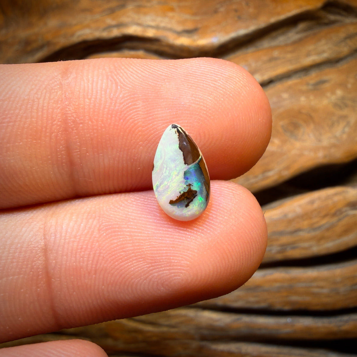 1.8cts - Queensland Boulder Seam Opal. Australian Opal