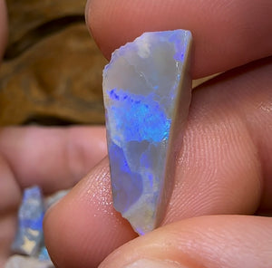 106.6cts - 11x Lightning Ridge Crystal and Dark Opal Rough Parcel