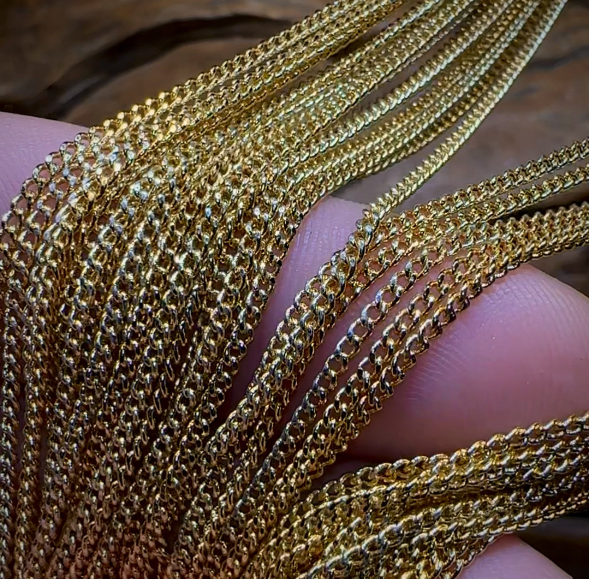 Display Chain w/ Yellow Gold Plating