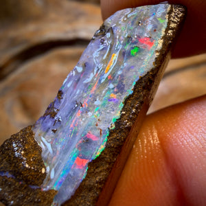 Bargain Card! 33.5cts - Queensland Boulder Seam Opal Rough Piece. Natural Split