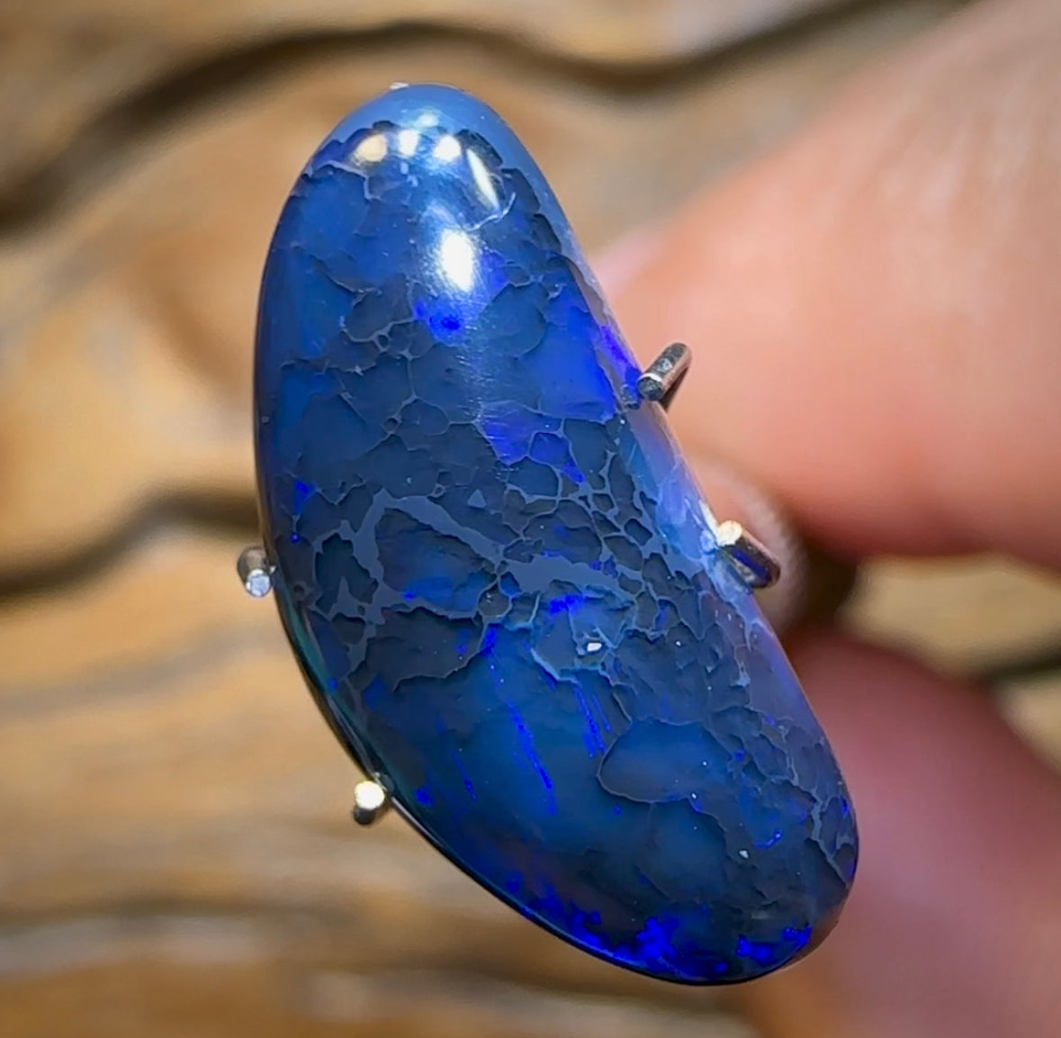 4.1cts - Australian Black Opal from Lightning Ridge - Opal Whisperers