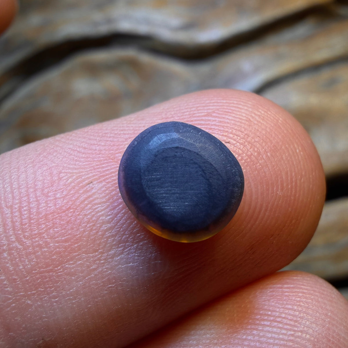 1.6cts - “Hand Print” Lightning Ridge Black Opal