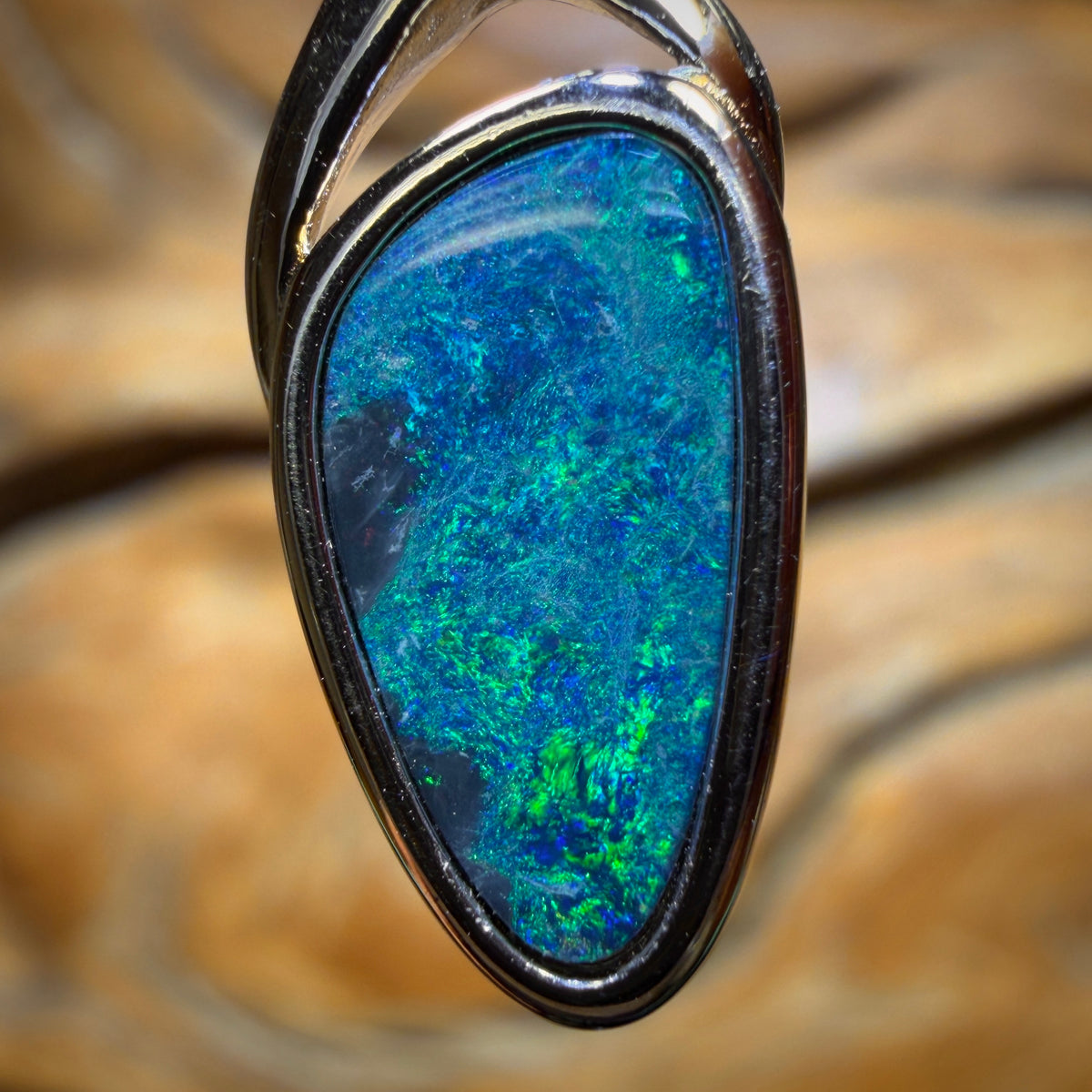🔨 AUCTION 🔨 Sterling Silver - Queensland Boulder Opal Doublet Pendant