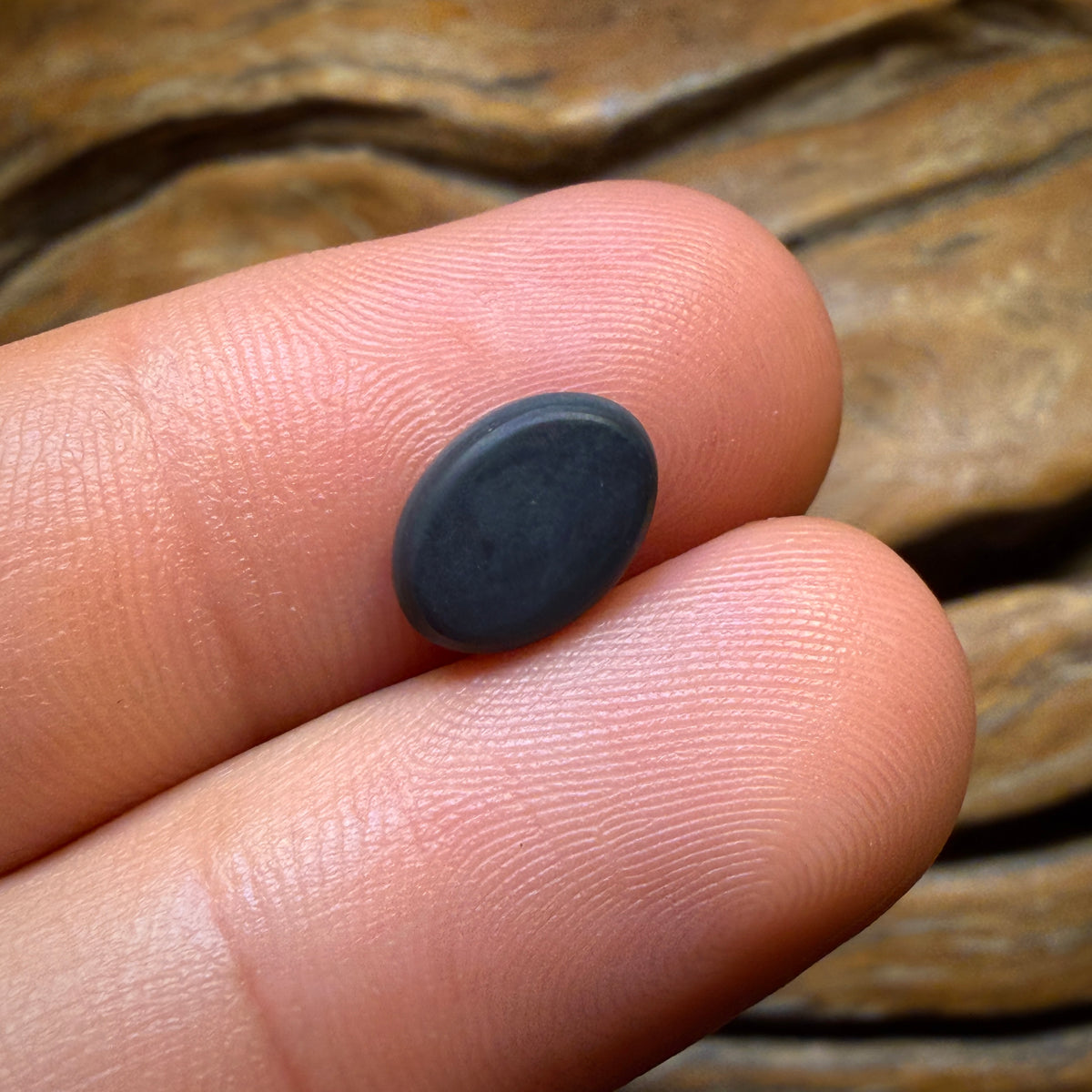 1.8cts - Gem Lightning Ridge Black Opal