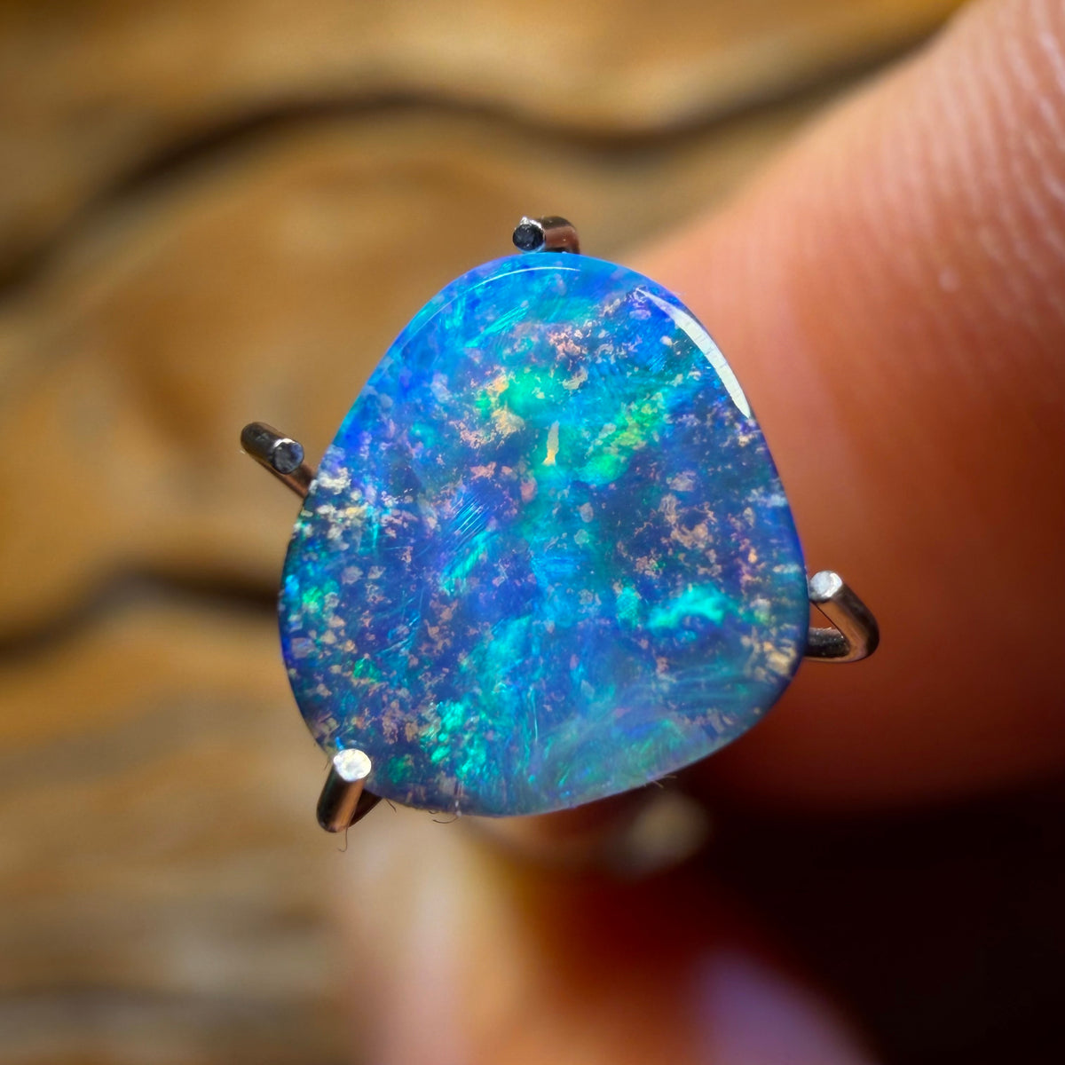 Wild card! 1.3cts - Solid Queensland Boulder Seam Opal. Australian Opal
