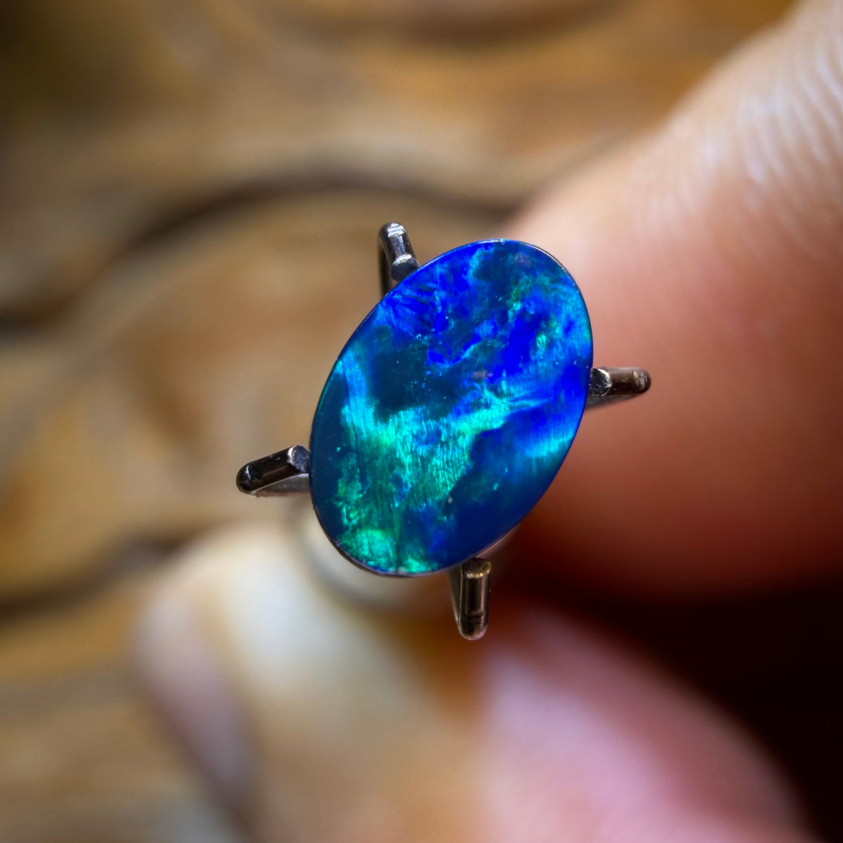 HDW 0.44cts - Australian Boulder Opal Doublet