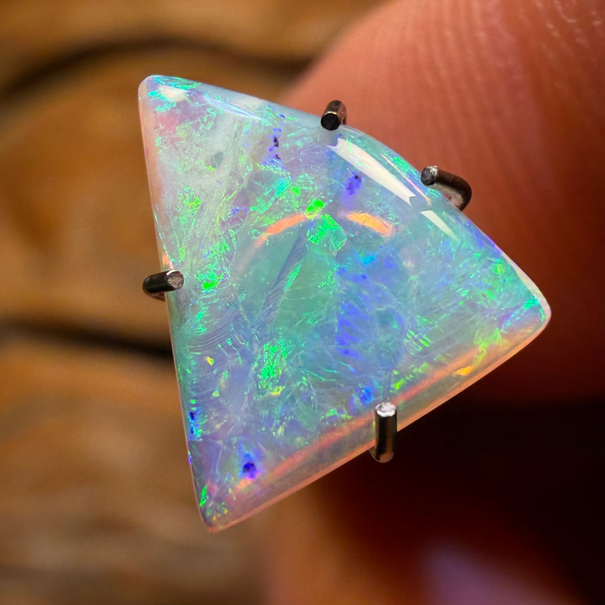 0.75cts - South Australian Crystal Opal