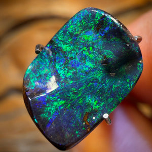 3.1cts - “The Wave” Natural Split Australian Boulder Seam Opal
