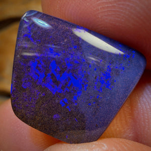 13.1cts - Gem Queensland Boulder Seam Opal