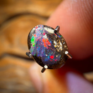 🔨 AUCTION 🔨 Reserve 💎 High Roller Banger Auction 💎 Top Red 0.95cts - Queensland Boulder Seam Opal from Winton