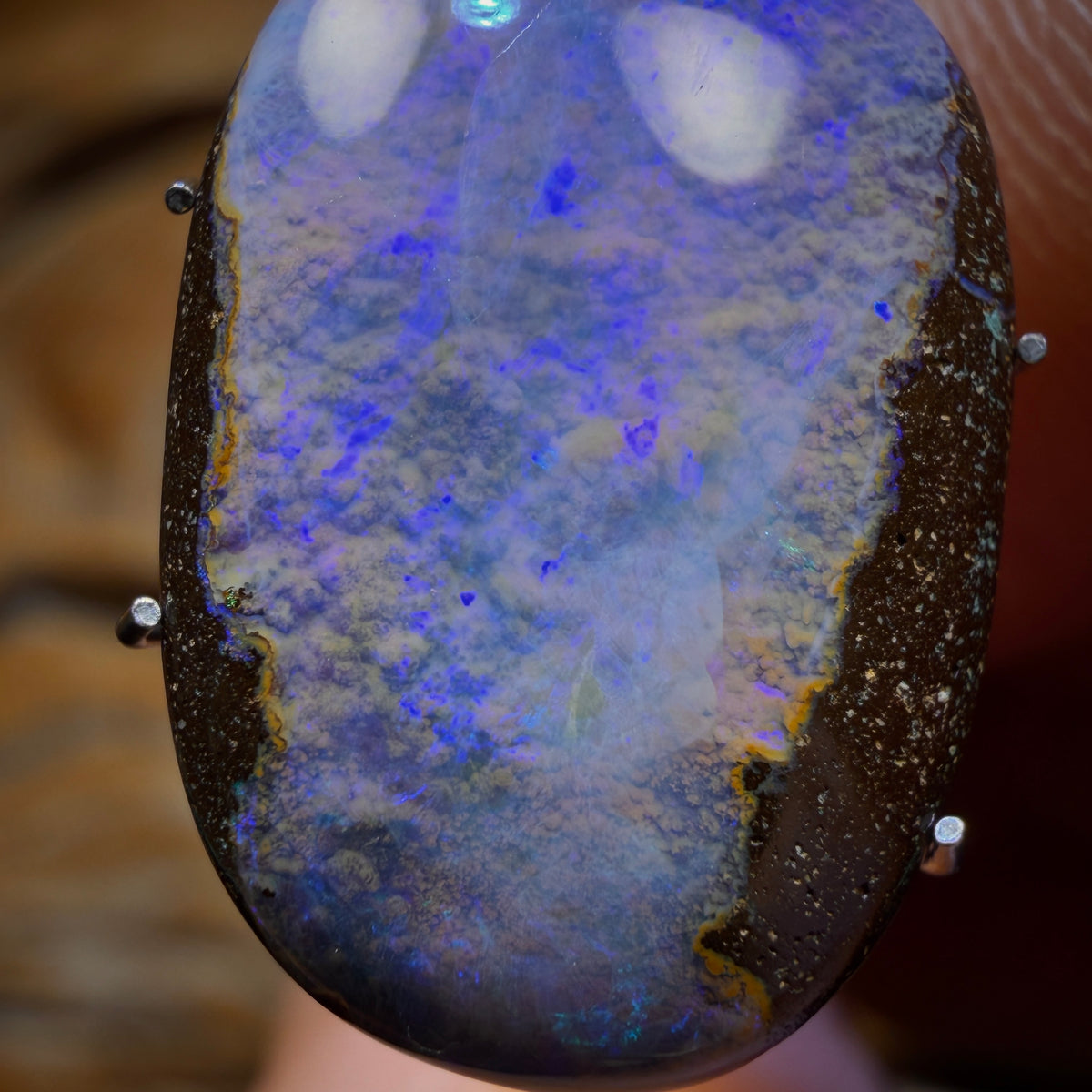 🔨 AUCTION 🔨 No Reserve 9.3cts - Queensland Boulder Seam Opal. Australian Opal