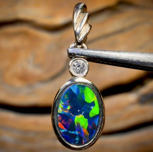 14k Gold - Queensland Boulder Opal Doublet Pendant Top Pattern Electric Colour Diamond