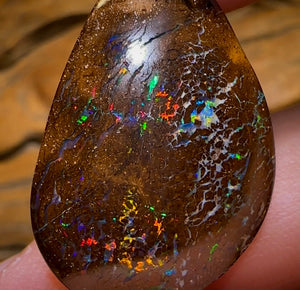 25.1cts - Bubble Band Opal from Winton