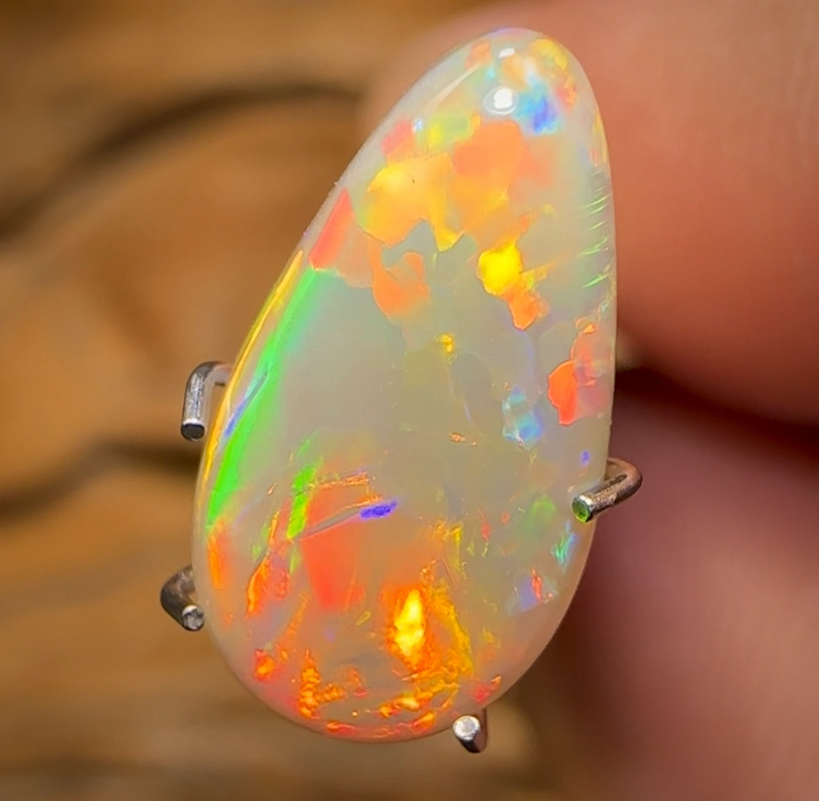 1.85cts - Lightning Ridge Dark Opal