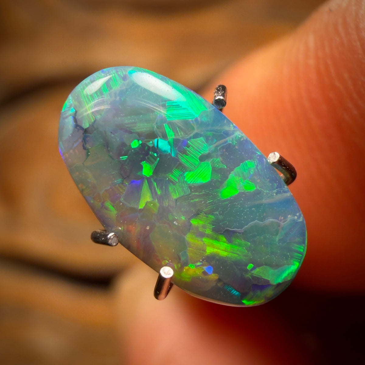 1.1cts - Lightning Ridge Black Opal