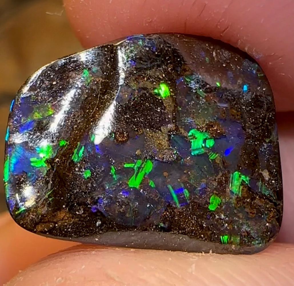6.6cts - Solid Queensland Black Boulder Opal - Opal Whisperers