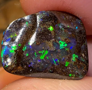 6.6cts - Solid Queensland Black Boulder Opal - Opal Whisperers