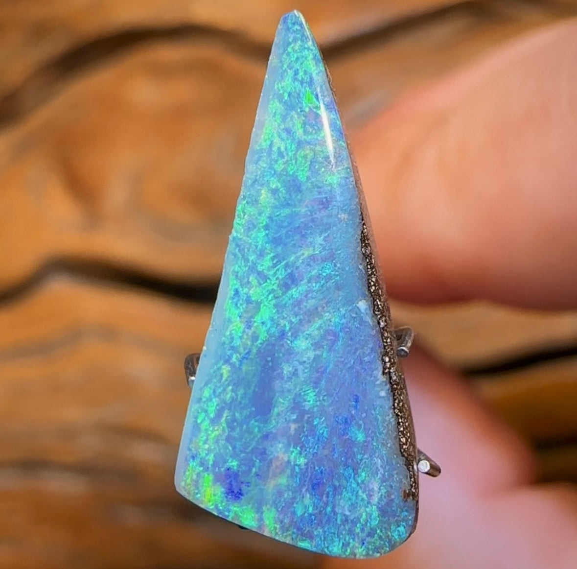 4.9cts - GEM Winton Seam Opal. Australian Boulder Opal - Opal Whisperers