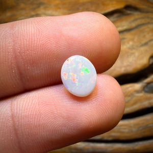 Alex Auction 1,6 cts – Opale blanche d'Australie du Sud de Coober Pedy