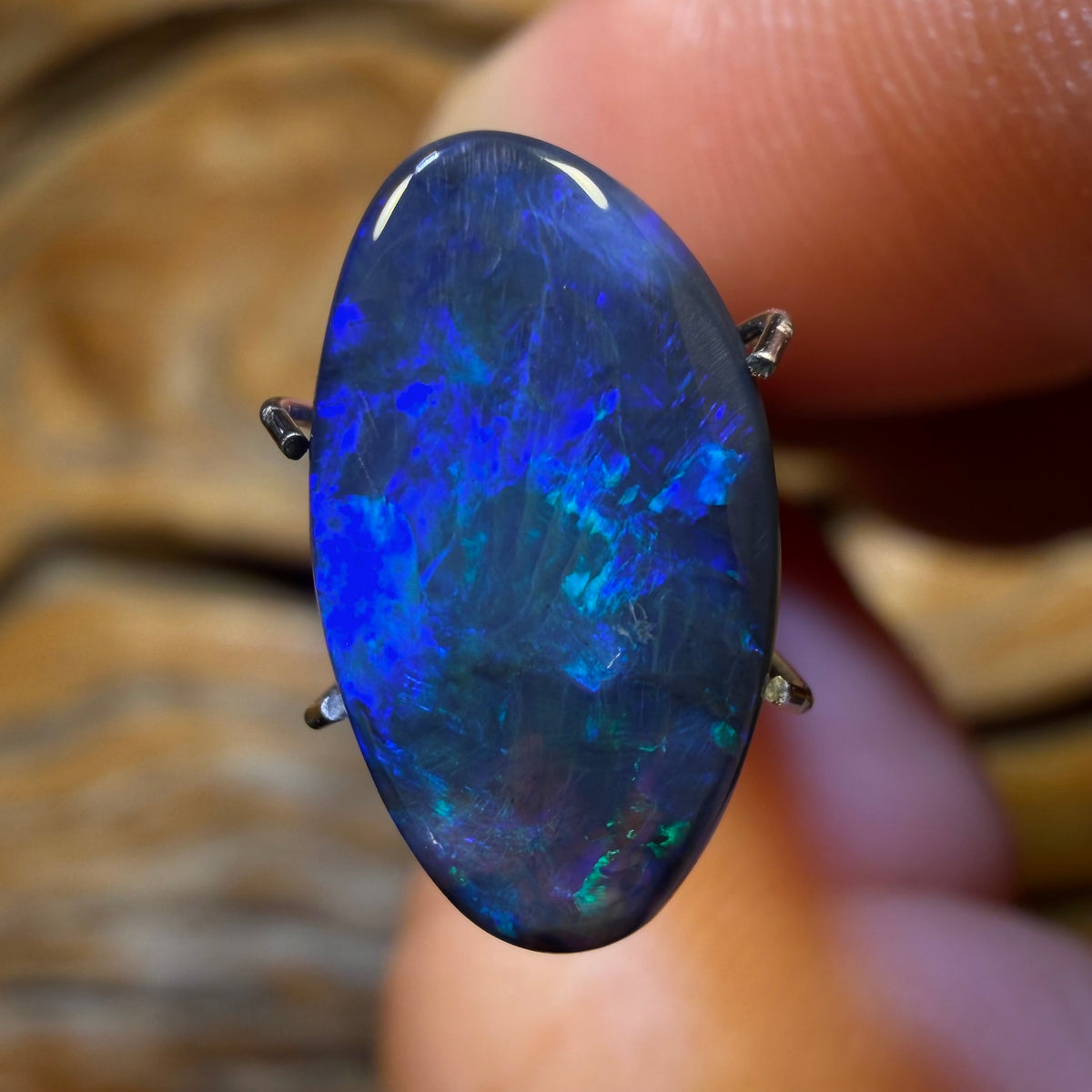3.3cts -Lightning Ridge Black Opal