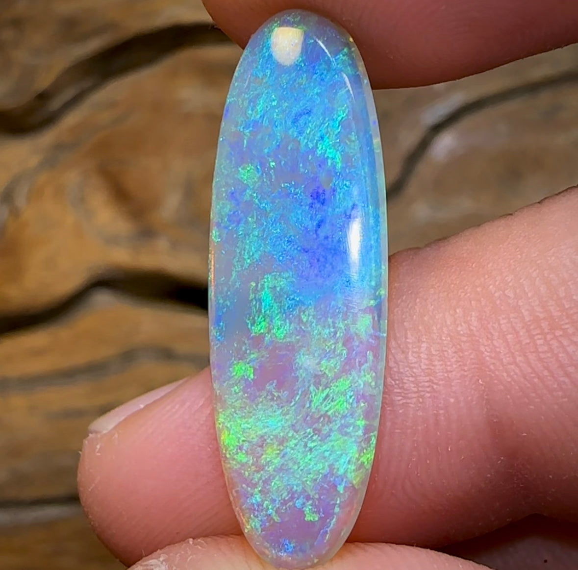 5.8cts - Rare Mintabie Crystal Opal. Gem Quality - Opal Whisperers