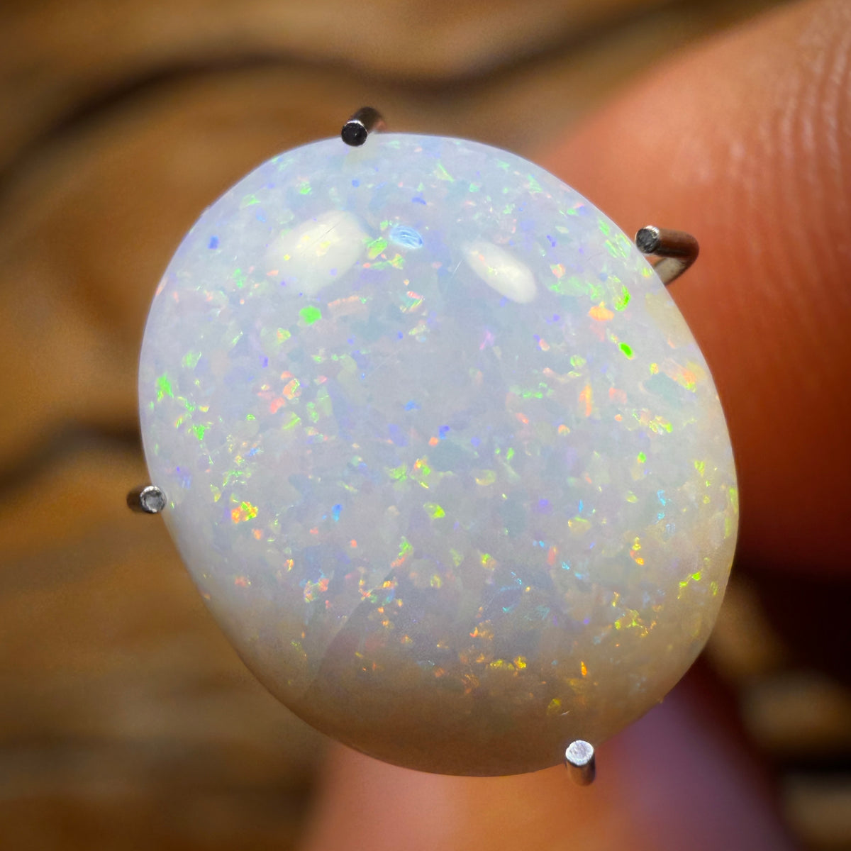 🔨 AUCTION 🔨 No Reserve 2.2cts - South Australian White Opal from Coober Pedy