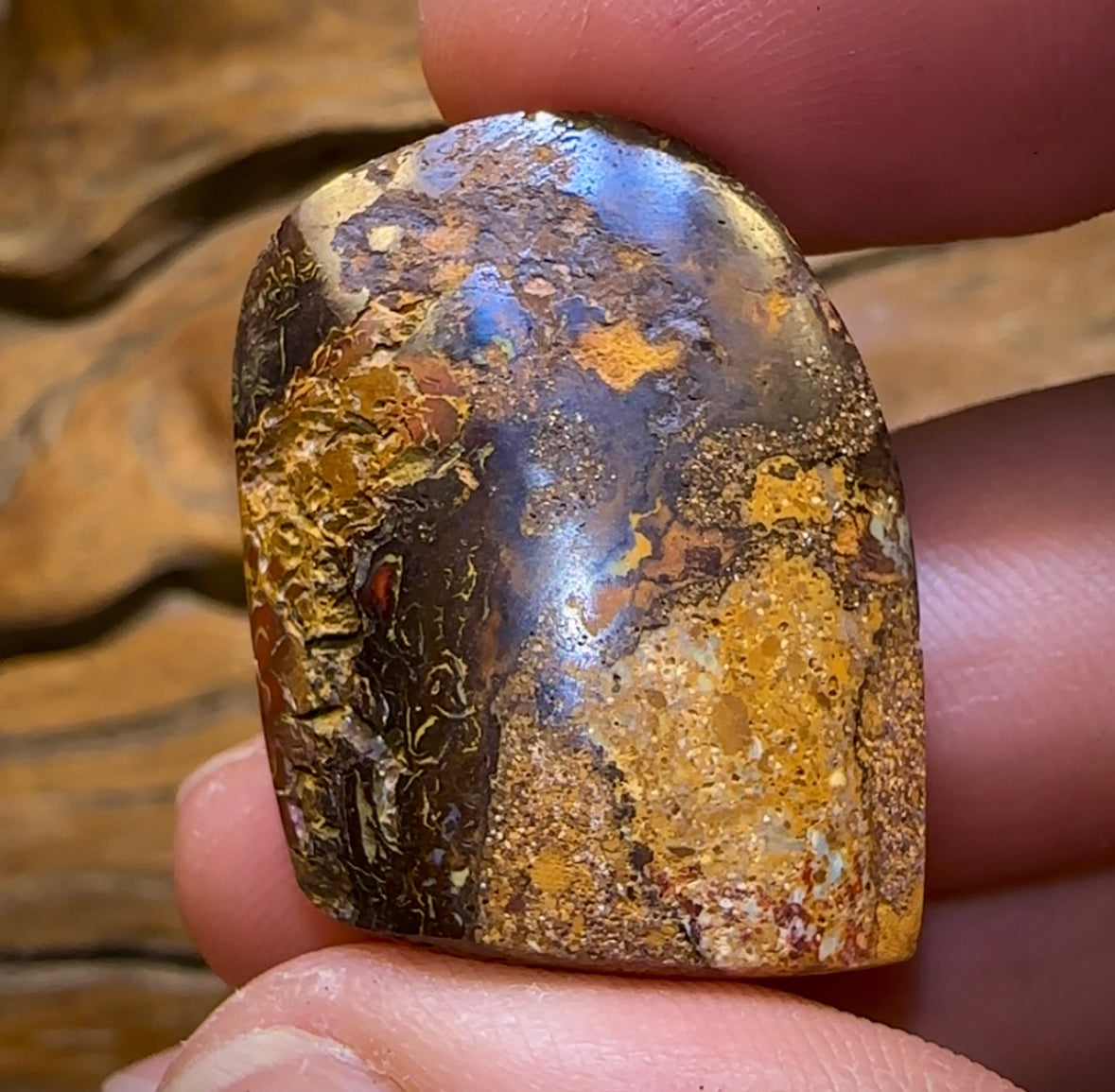 58.4cts - “Tribal Head” Boulder Opal Specimen Picture Stone - Opal Whisperers