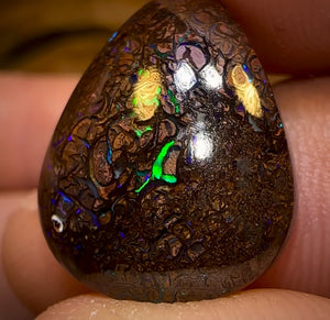 23.6cts - “Electrics” Tribal Queensland Dark Boulder Opal Set