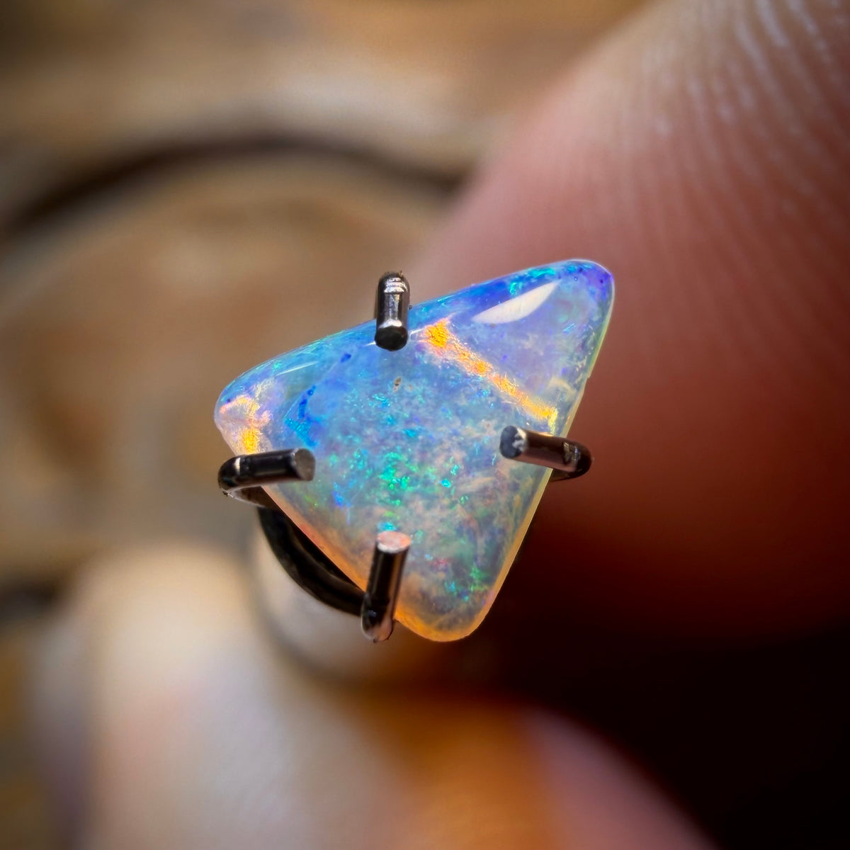 🔨 AUCTION 🔨 No Reserve 0.15cts - South Australian Crystal Opal