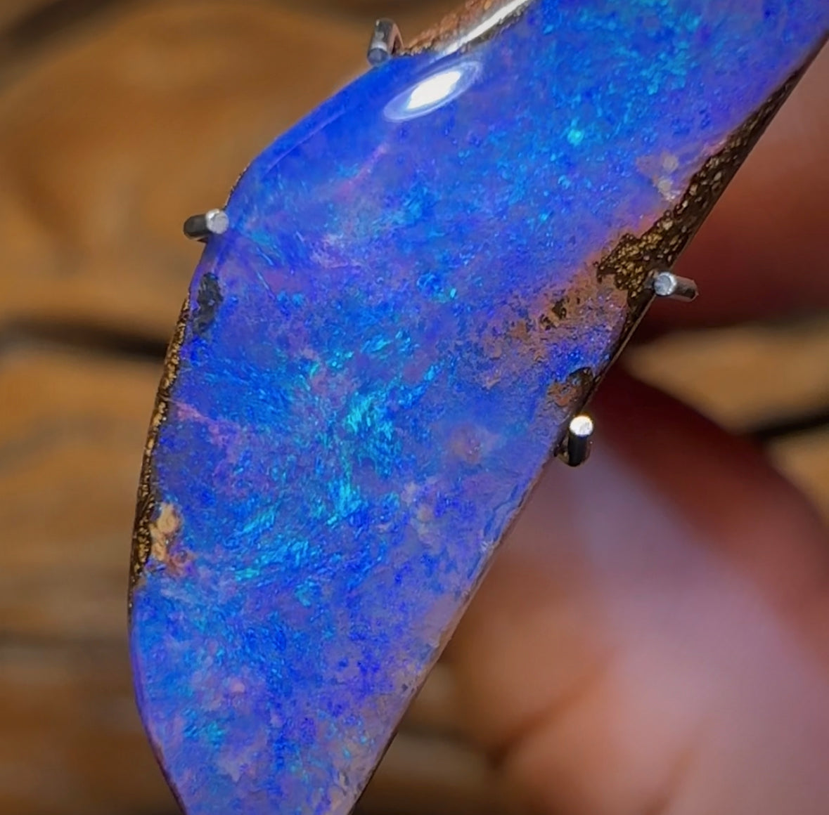 6.85cts - Australian Boulder Seam Opal
