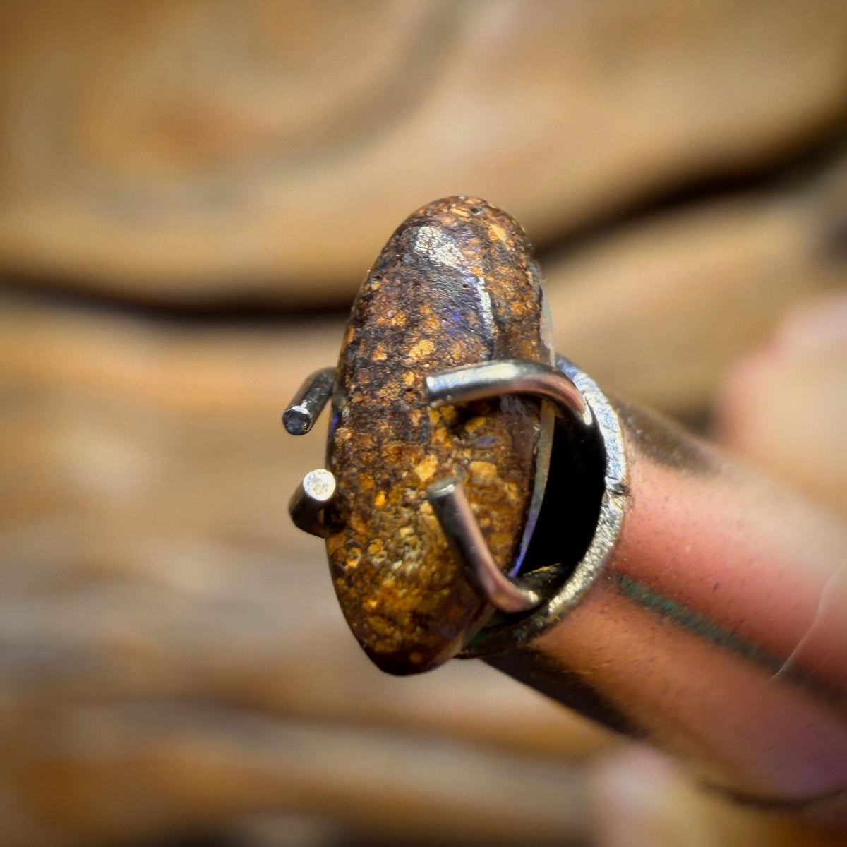 🔨 AUCTION 🔨 No Reserve 0.2cts - Australian Boulder Seam Opal