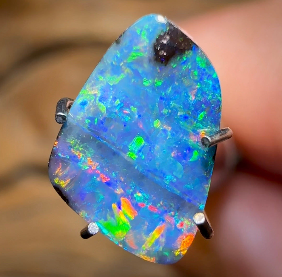 1.2cts - Queensland Boulder Opal from Winton. Australian Opal - Opal Whisperers