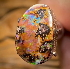 2.55cts - Queensland Boulder Seam Opal