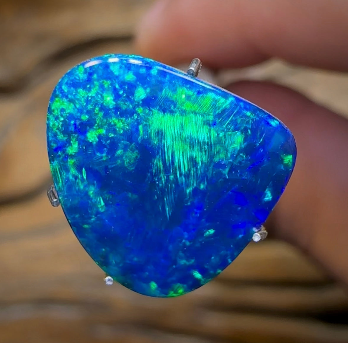 4.5cts - TOP Australian Boulder Opal Doublet - Opal Whisperers