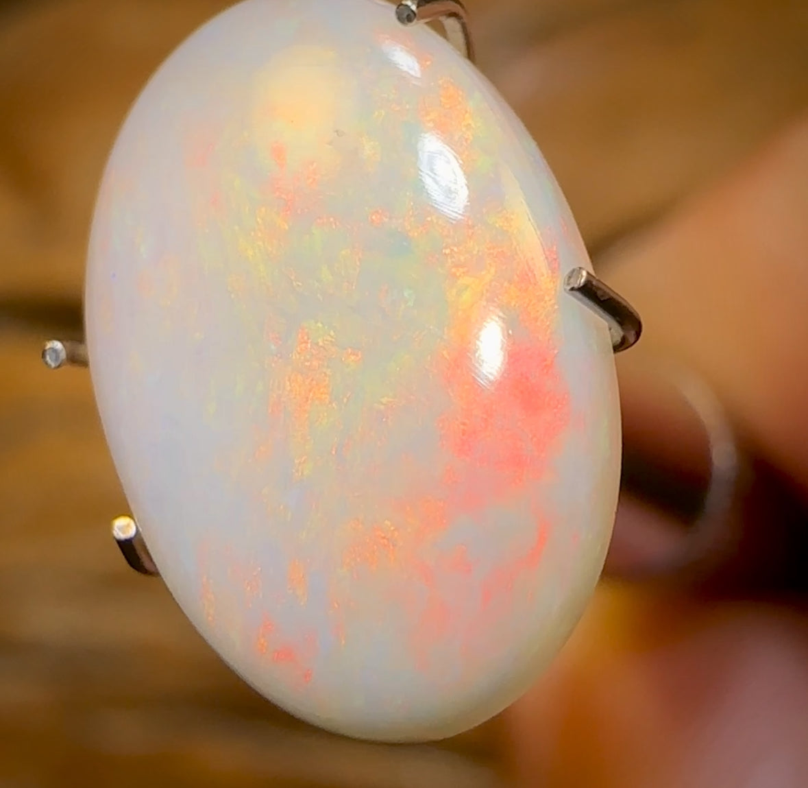 3.05cts - South Australian White Opal. Red Broadflash!