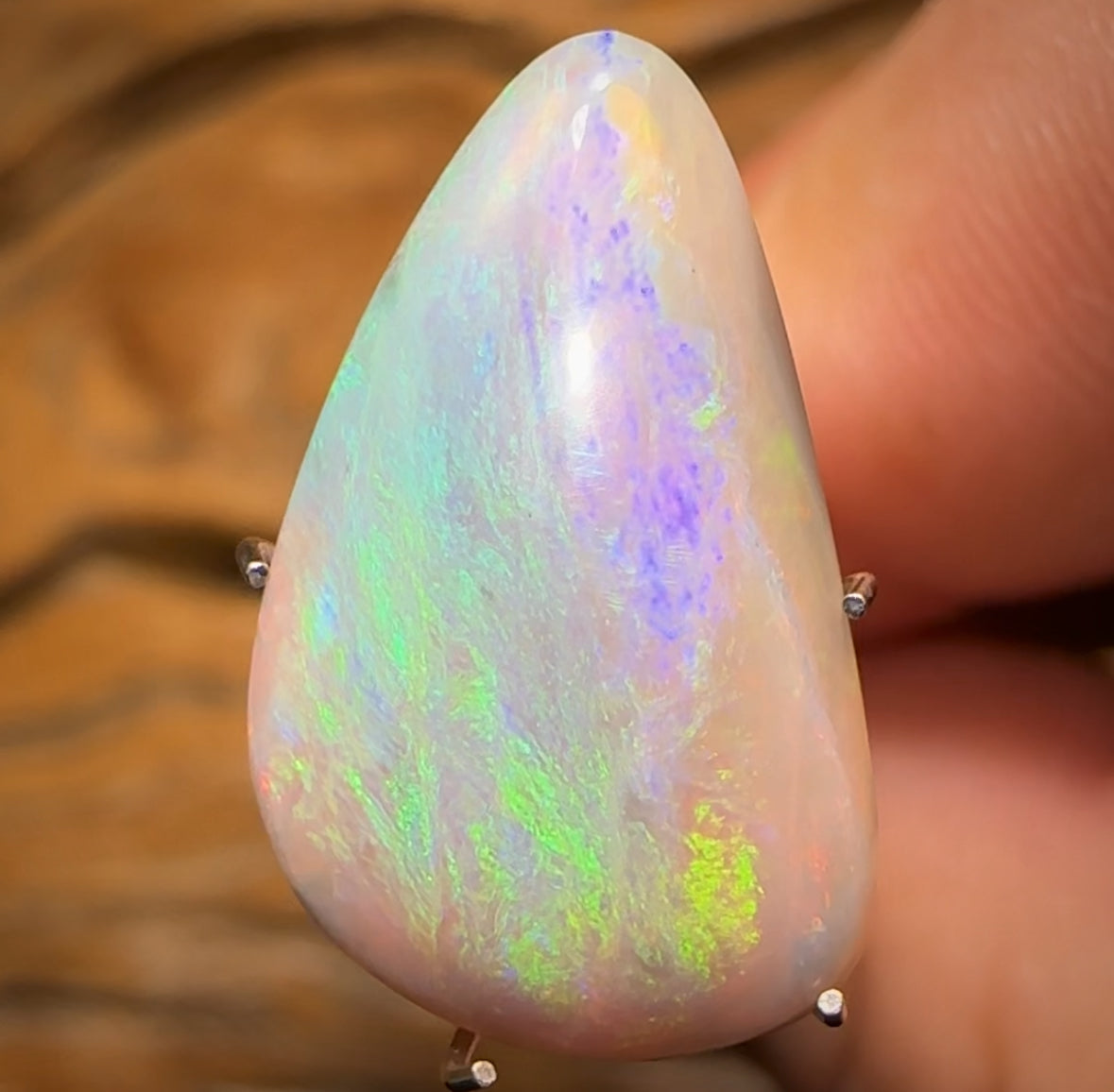 Auction Fall-Through = Your Gain! 🔥 Now More Than 50% Off RRP 🚨  4.9cts - South Australian White Opal
