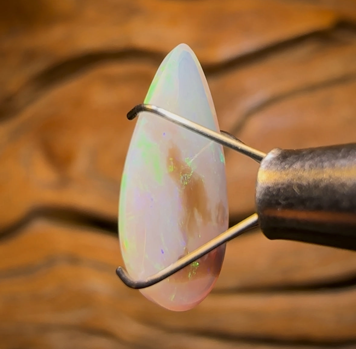 2.35cts - Lightning Ridge Crystal Opal