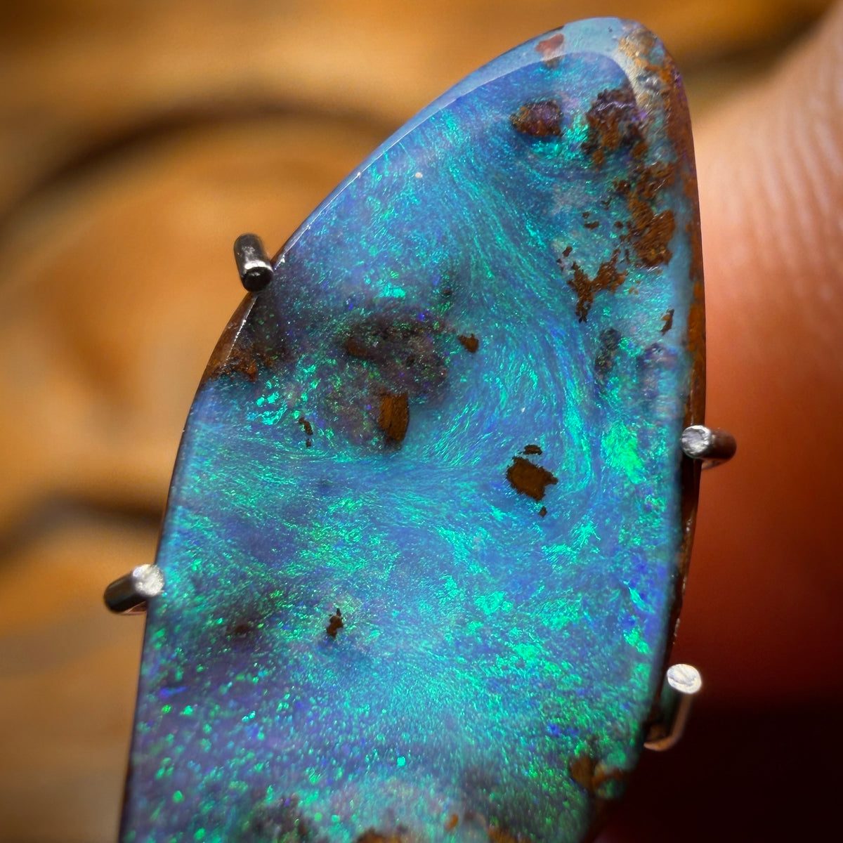 30% Off 2.3cts - Australian Boulder Seam Opal. Reef Pattern