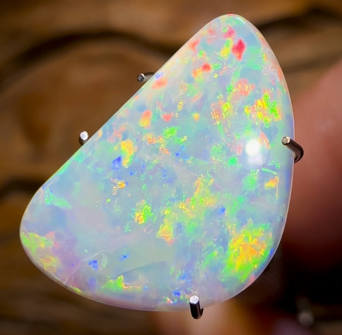 2.82cts - South Australian Crystal Opal