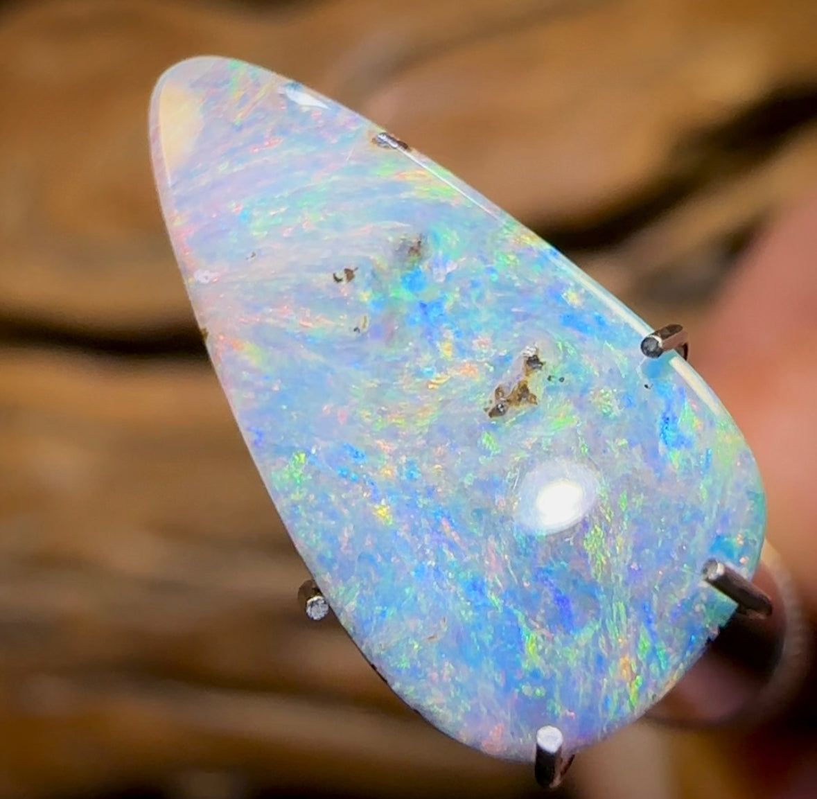 3.15cts - Australian Boulder Seam Opal from Winton
