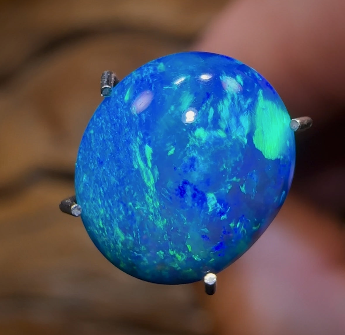 2.7cts - Australian Boulder Opal Doublet