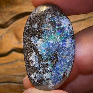 39.4cts - Queensland Boulder Seam Opal - Opal Whisperers