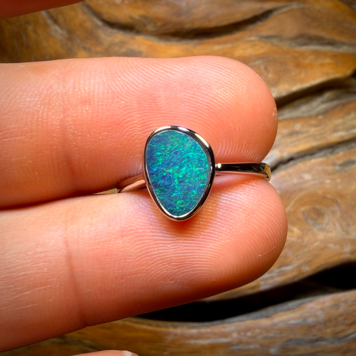 Sterling Silver - Queensland Boulder Opal Doublet Ring Scandinavian Aka Ice Blue