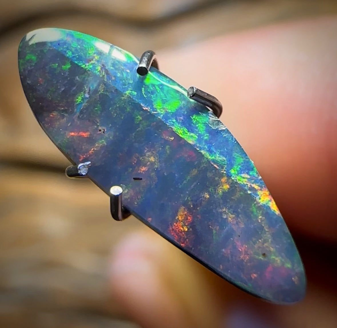 1.55cts - Queensland Boulder Seam Opal