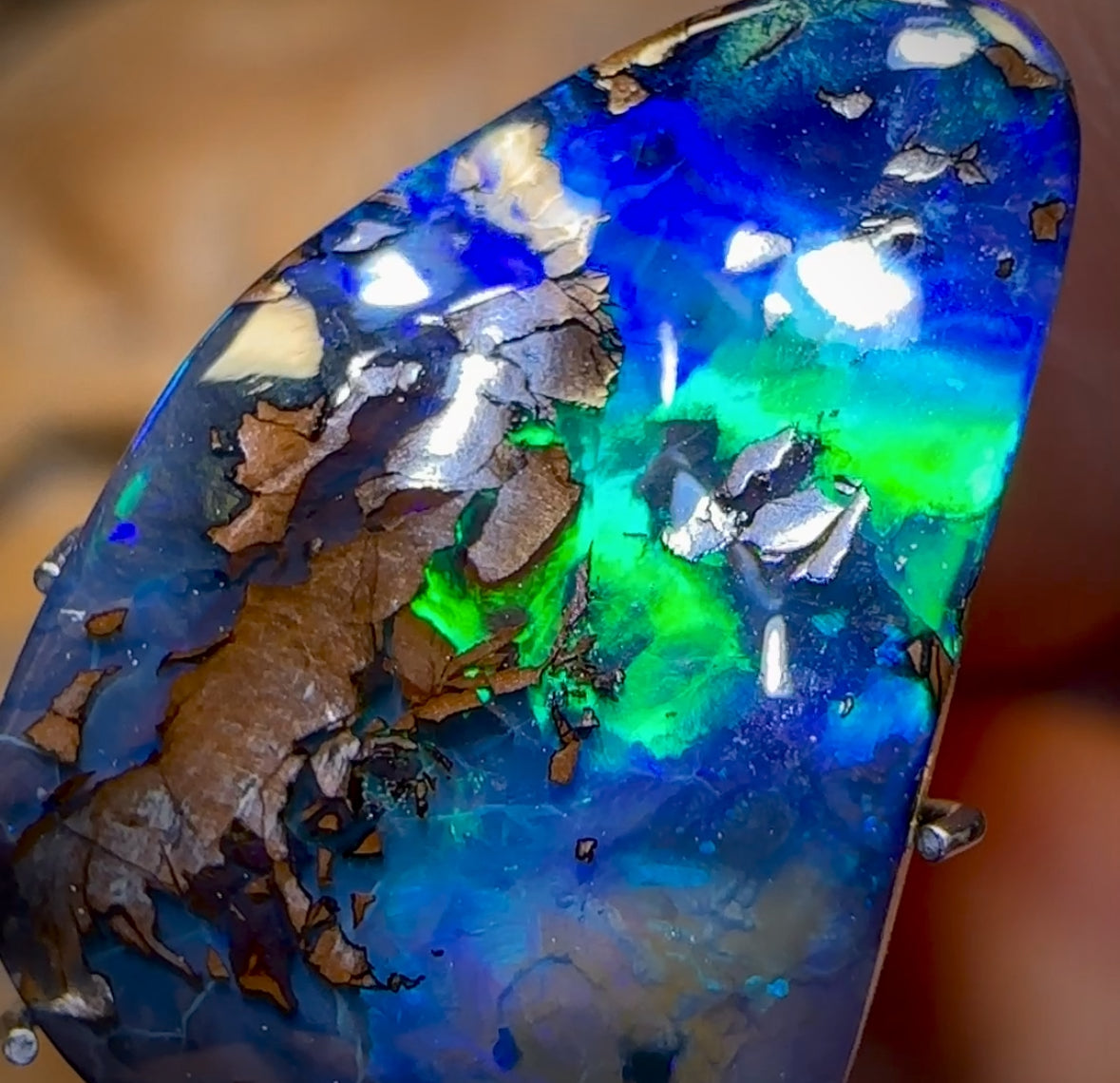 8.4cts - “Plasma Stream” Queensland Boulder Seam Opal